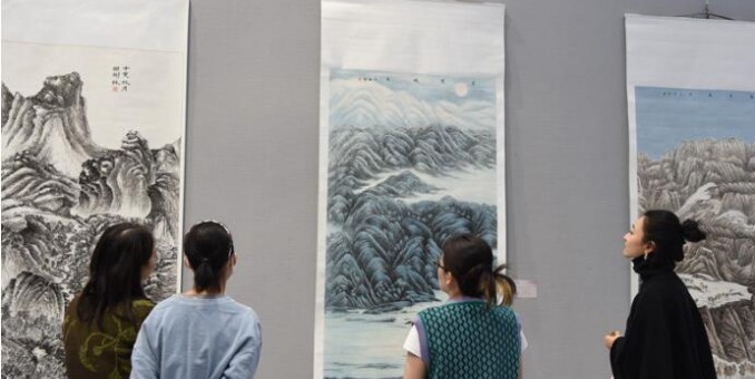 “正本清源——周本剛工作室作品展”在呼和浩特開展