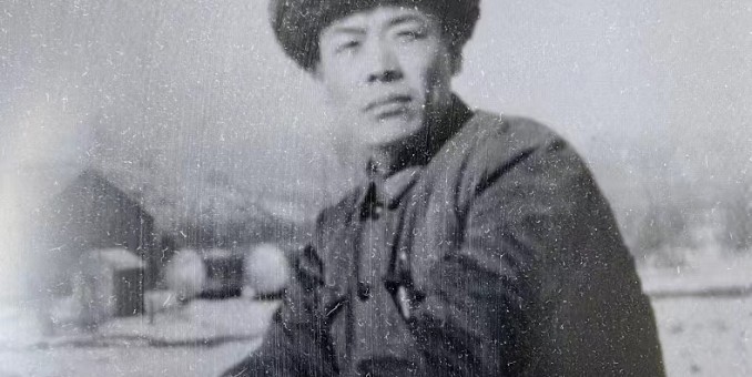 優行履歷凡間贊  悲痛親朋長憶君