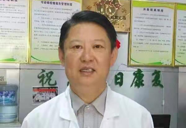 張崇素：醫術高邈 以效為先