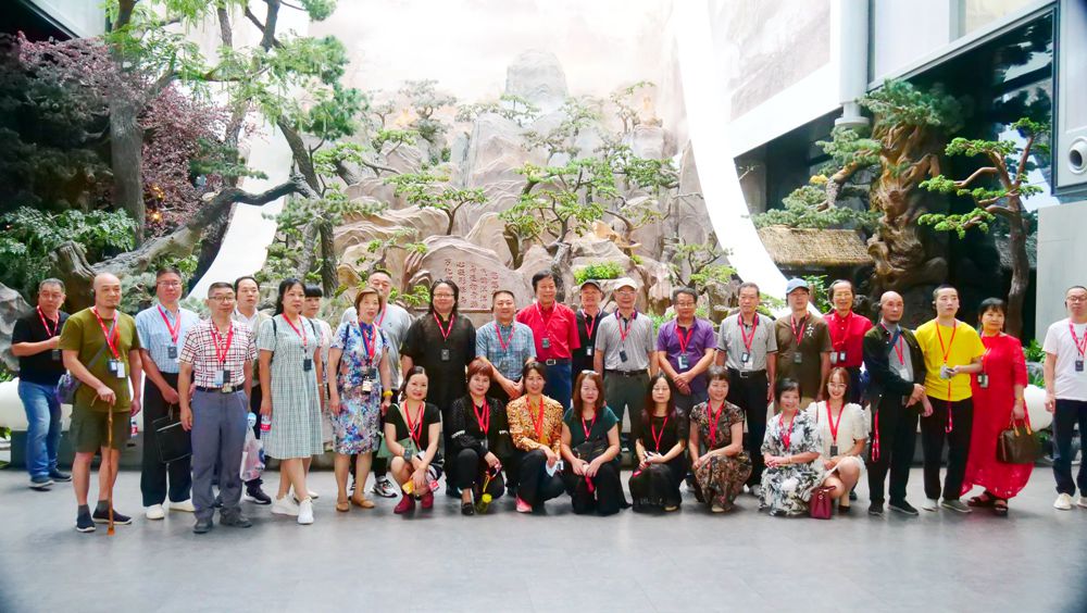 &ldquo;品讀孝鄉 放歌和也&rdquo;藝術之旅&middot;第12屆中國作家新創作論壇在安吉舉行