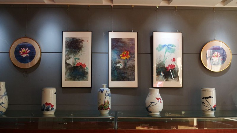 &ldquo;荷風逸趣＂&mdash;林清泉荷花作品展在京展出