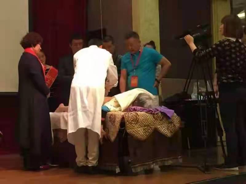 悲智雙運 醫術精湛，中醫傳人——杜愛民